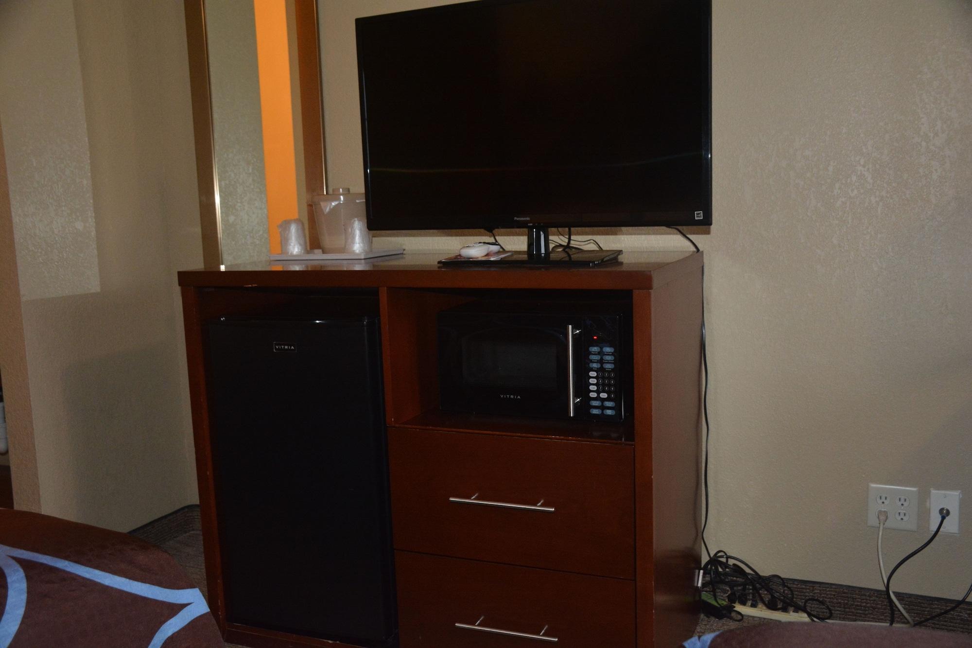 Super 8 By Wyndham Altoona Hotel Ngoại thất bức ảnh