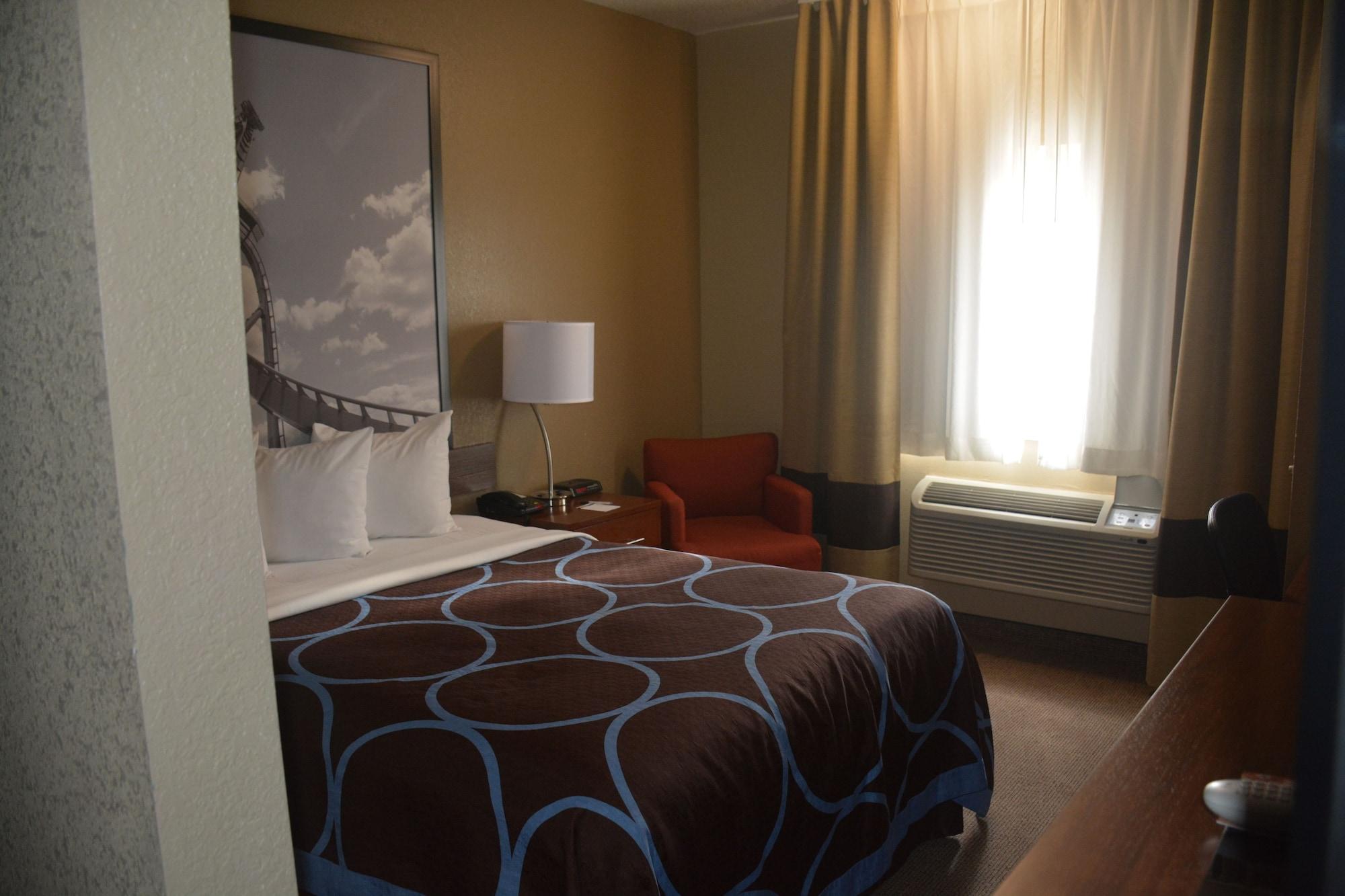 Super 8 By Wyndham Altoona Hotel Ngoại thất bức ảnh